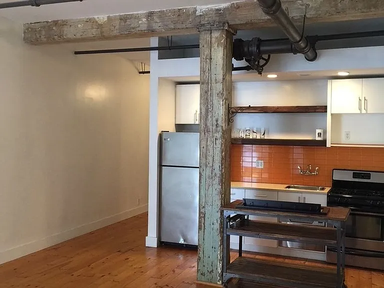 300 Graham Ave #2F — Photo 13