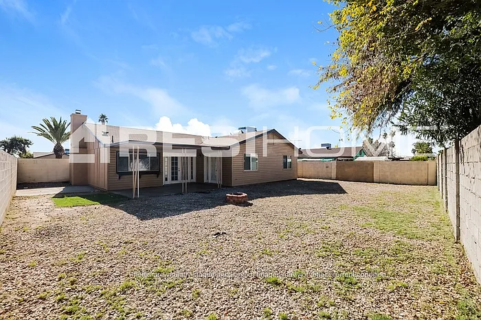 8308 W Indianola Ave — Photo 12