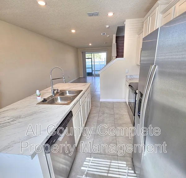 3972 Village View Ln — Photo 6