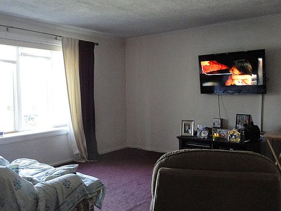 3rd image of 43 Jones St