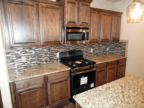 5th image of 14609 Harli Ln