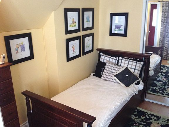 2nd bedroom