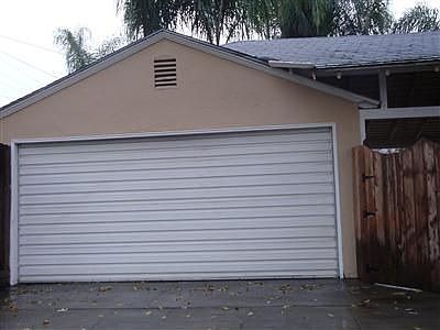 4th image of 2144 N Arthur Ave
