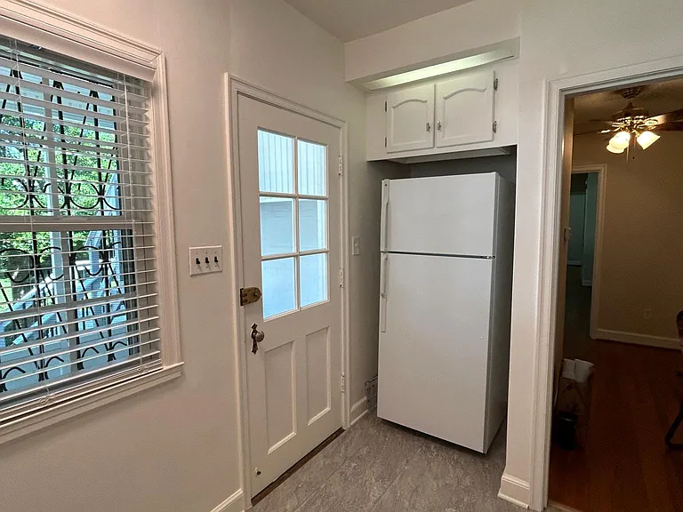 2323 Broadmeade Rd #1 — Photo 8