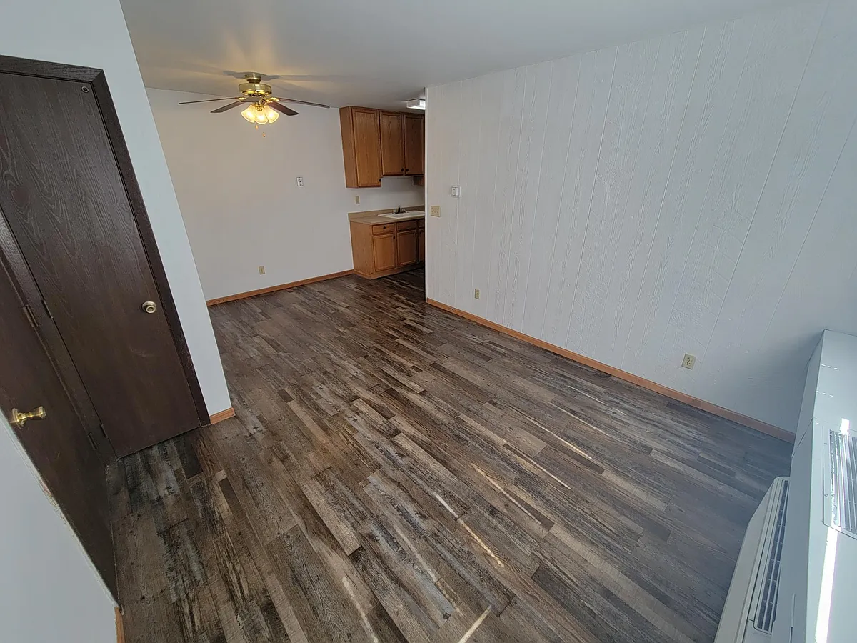 Building Photo - 1711 La Crescent St #114