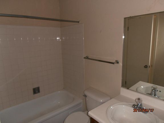 4th image of 6401 NW Oak Ave #C-1