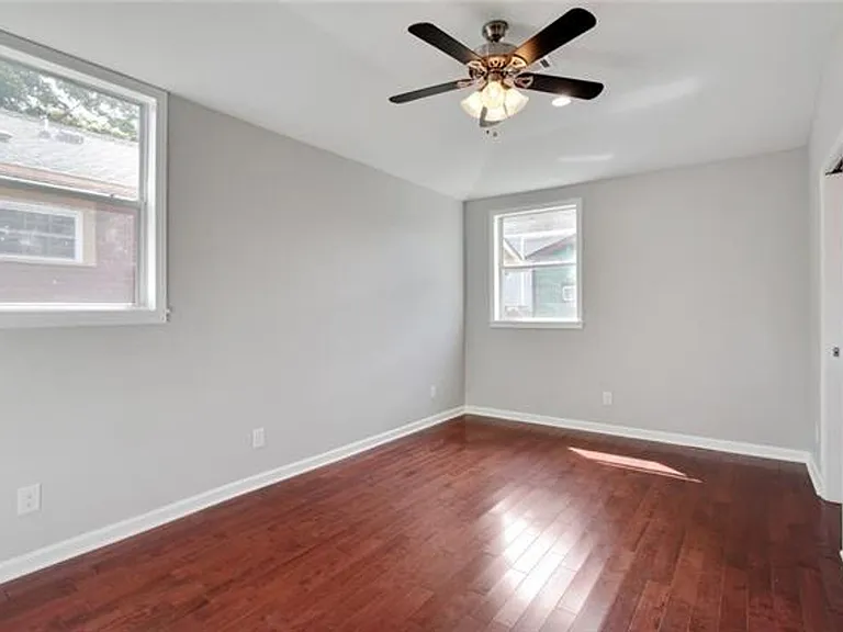2534-2536 Lavender St — Photo 5
