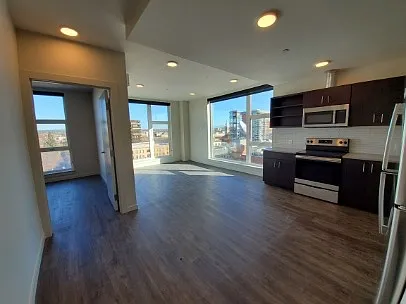 Parkview West Towers — Photo 11