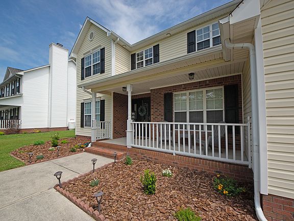 4th image of 930 Commons Dr N