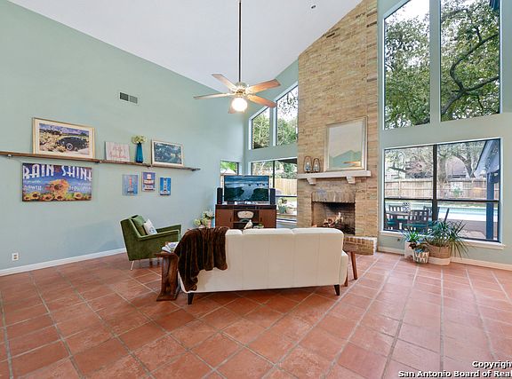 5th image of 9527 Burwick Dr