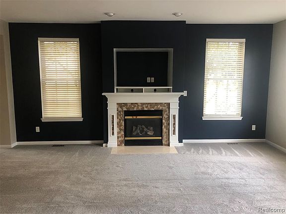 4th image of 350 Roosevelt St #132