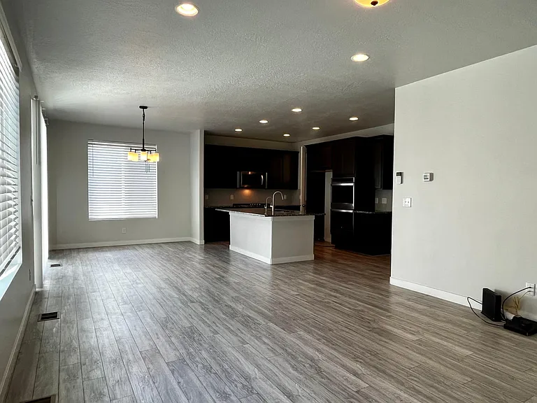 3552 W Alta Loma Ln — Photo 6
