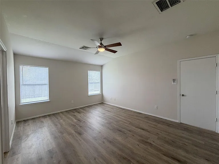 24522 Lakecrest Village Dr — Photo 13