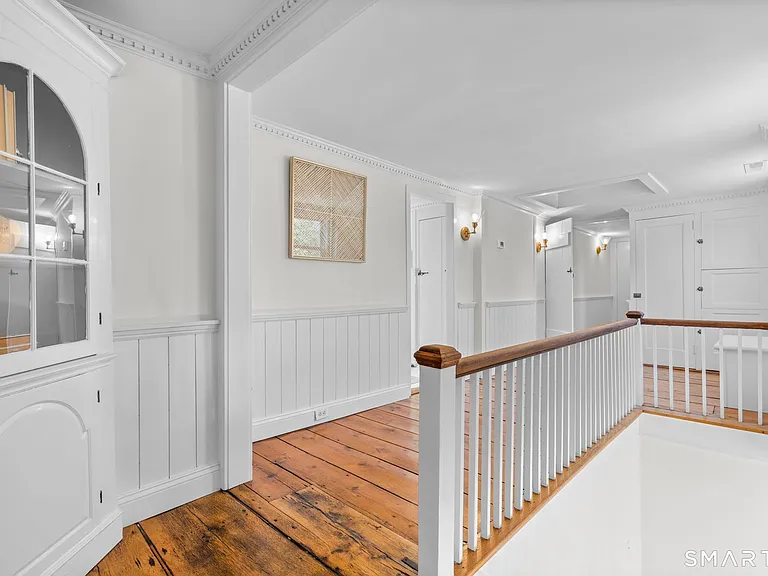 1090 Ridgefield Rd — Photo 21