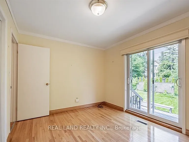 274 Timothy Ct #UPPER — Photo 26