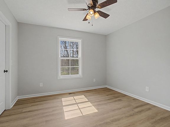 5th image of 2331 Claude Fox Rd