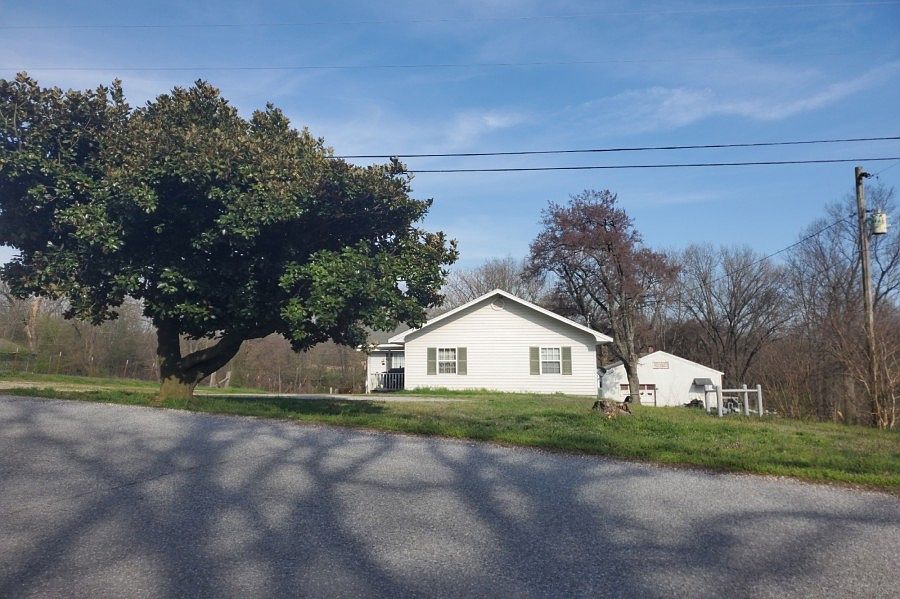 1st image of 12768 Pioneer Ln