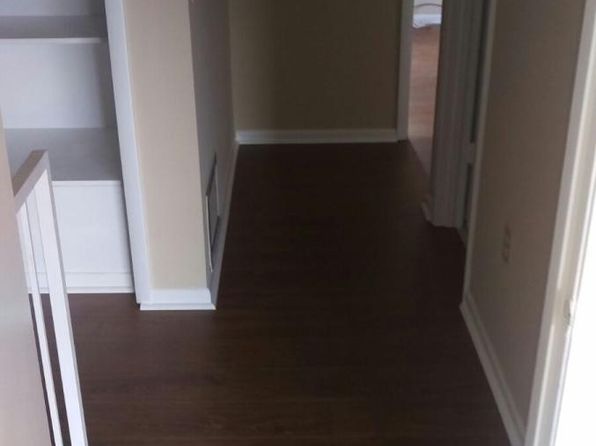 822 Town Cir