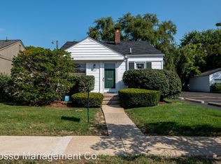 1137 Cole St, Birmingham, MI 48009
