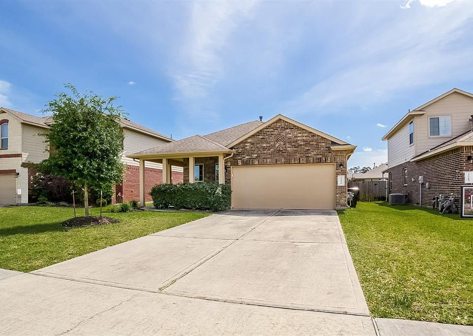 1st image of 22579 Valley Canyon Ln