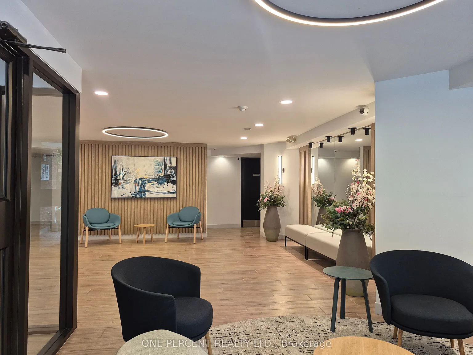 1 bed, $1,699 — Photo 2