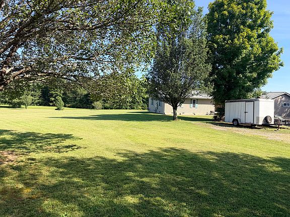 3rd image of 379 Turner Rd