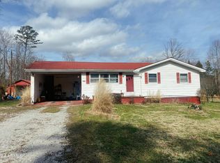 562 Mary Cromwell Rd, Jamestown, TN 38556