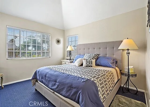 498 Park Ave — Photo 9