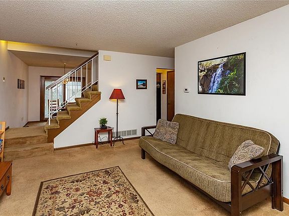 5th image of 251 52nd St