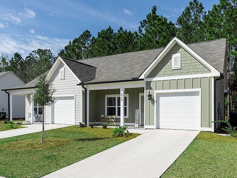 Cottage Style Homes with Garage in Brunswick, GA