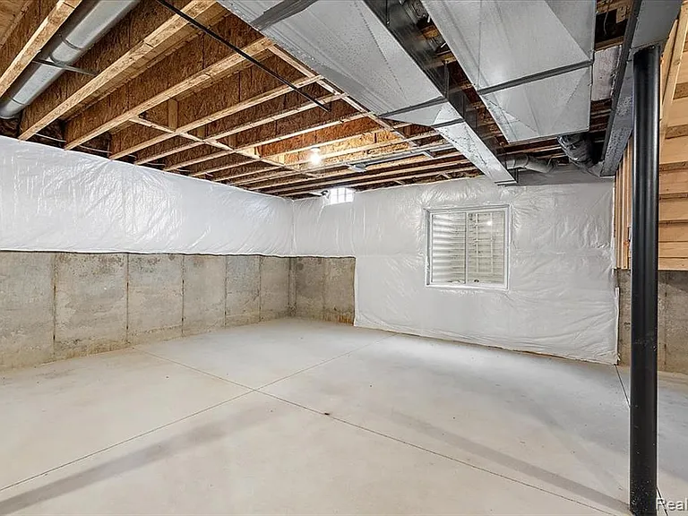 2911 Walsh Dr — Photo 46