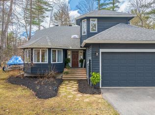 84 Clarke Cres, Huntsville, ON P0B 1L0