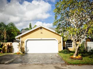 341 Park Forest Way, Wellington, FL 33414