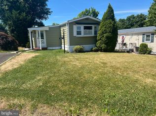 21 Woodsbluff Run, North Wales, PA