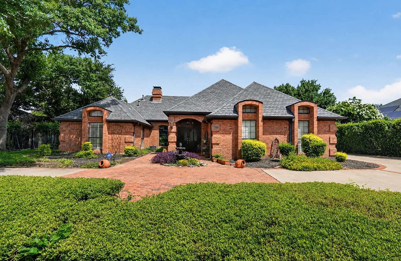 4 bed, 4.5 bath, 3508 sqft, $4,500 — Photo 2