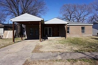 1st image of 134 W Cober Dr