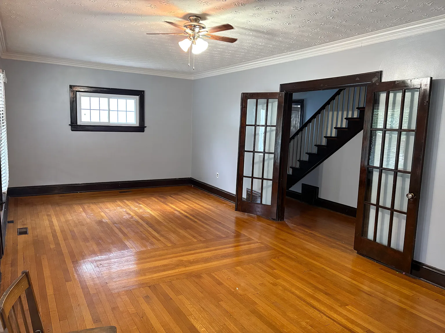 4 bed, 2592 sqft, $2,425 — Photo 2