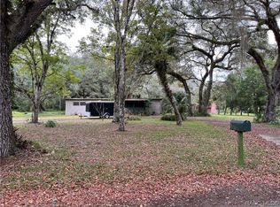 10441 E Freddy St, Inverness, FL 34450