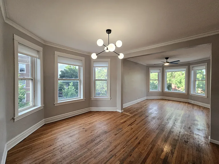2056 N Keystone Ave #2 — Photo 1