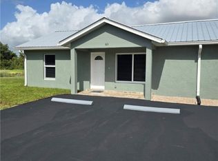 611 Memorial Dr, Sebring, FL 33870
