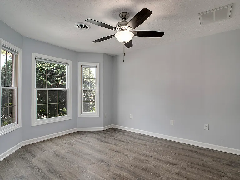 101 Pinewood Dr #1 — Photo 18