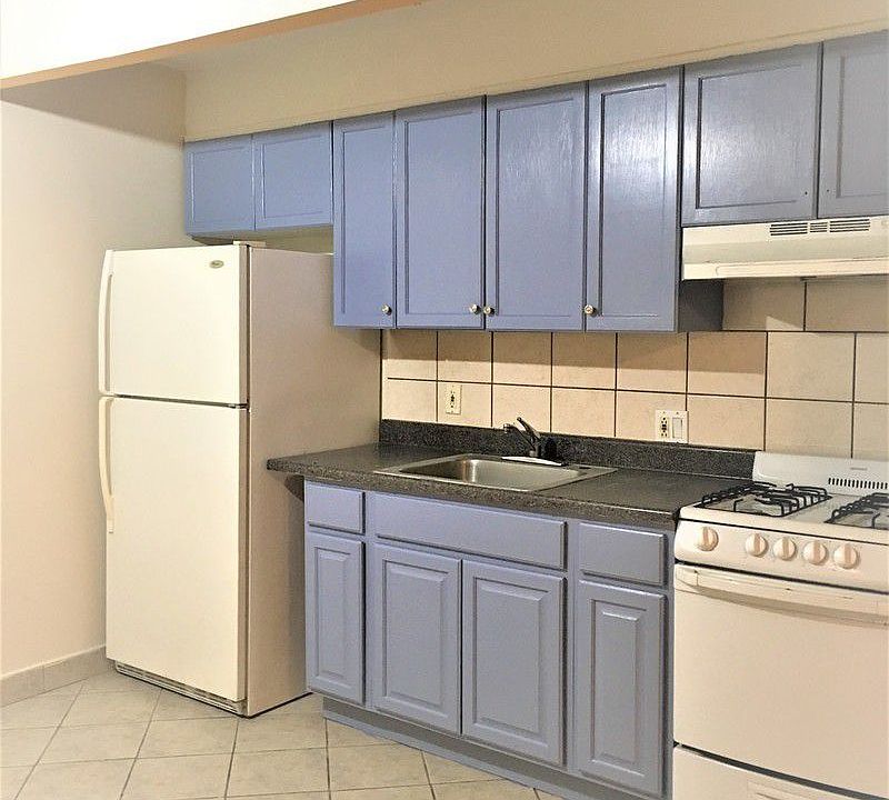 2nd image of 111 Cornelia St #1