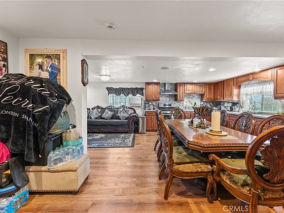 4th image of 2865 W Rialto Ave Space 17