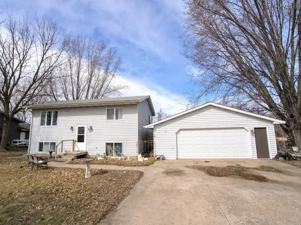 200 Ferndale Dr S, Braham, MN 55006