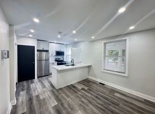 562 Cannon St E #1, Hamilton, ON L8L2G3