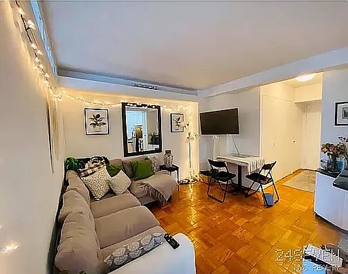 5th image of 333 E 46th St APT 12J