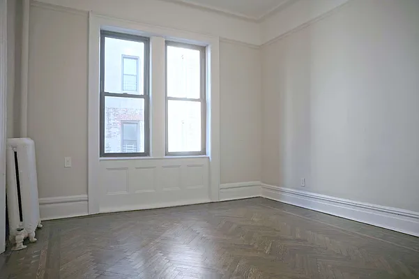 Rented by Metropolitan Equities | media 5