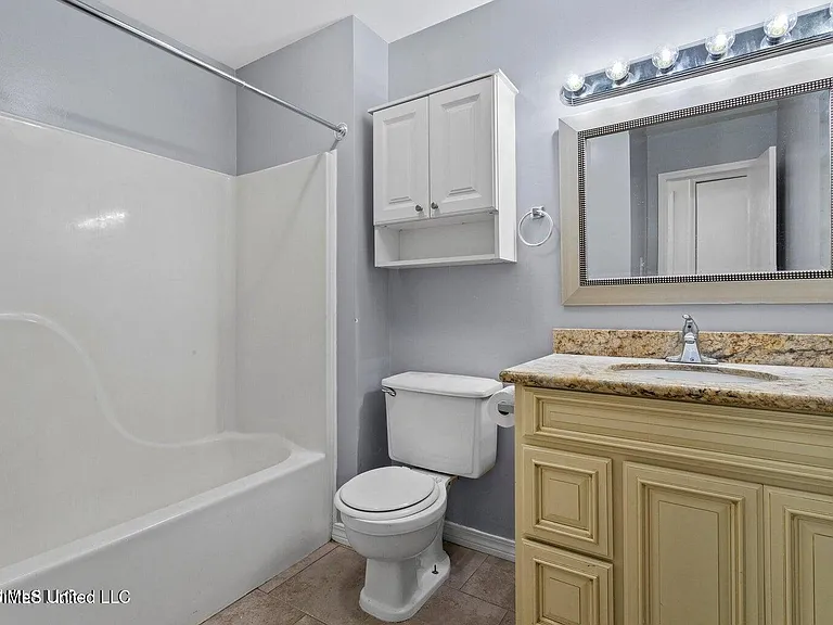1706 James Buchanan Dr — Photo 10