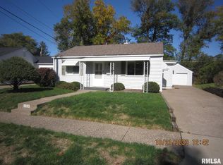 948 40th St, Moline, IL 61265