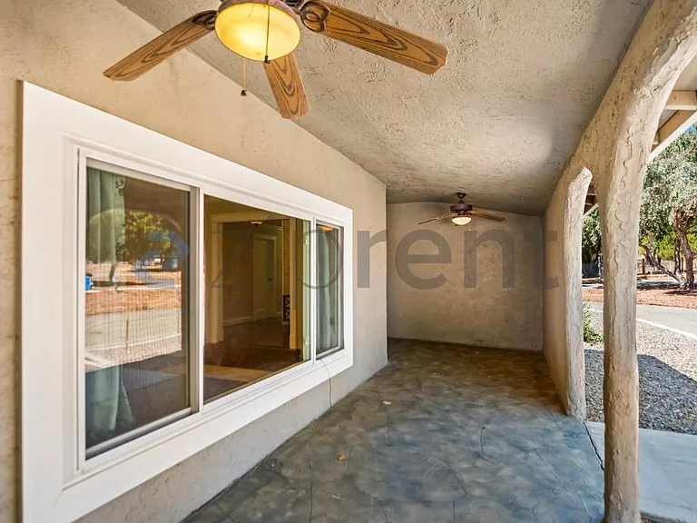 3966 Dyer Rd — Photo 8